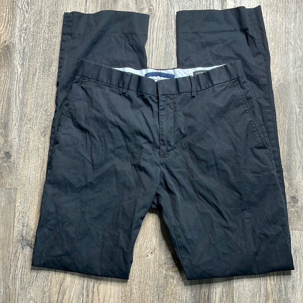 Banana Republic Mens Classic Fit Black Chino Pants, size 31x34